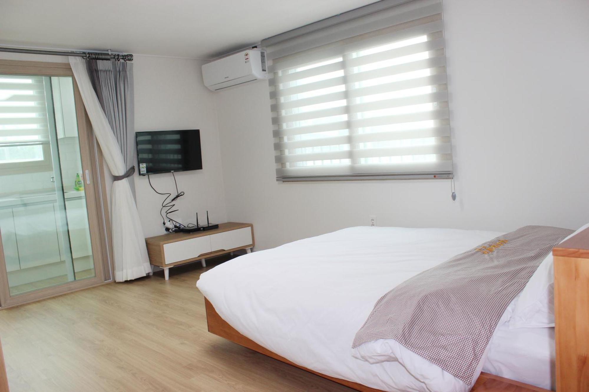 Jeju Aria Pension Екстер'єр фото